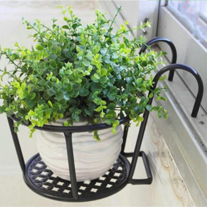 1 PCS Iron Art Hanging Baskets Flower Pot Holder, Holder Plant Holder Over The Rail Metal Fence Planters for Patio Balcony Porch or Fence (1pcs Black)